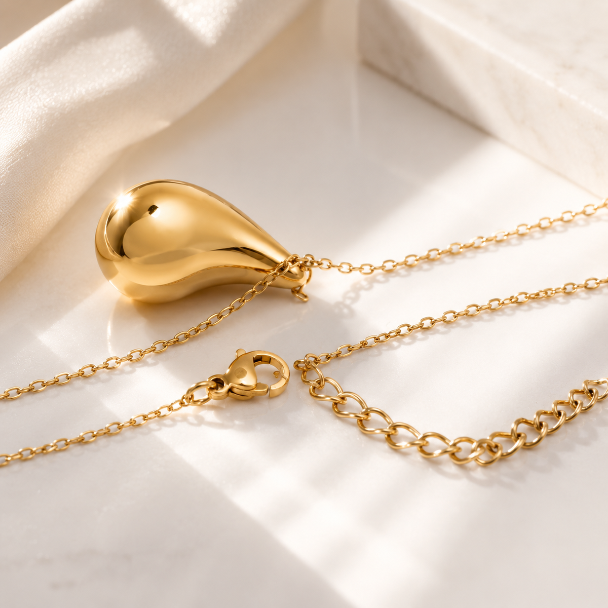 Teardrop Pendant Necklace – product image 5