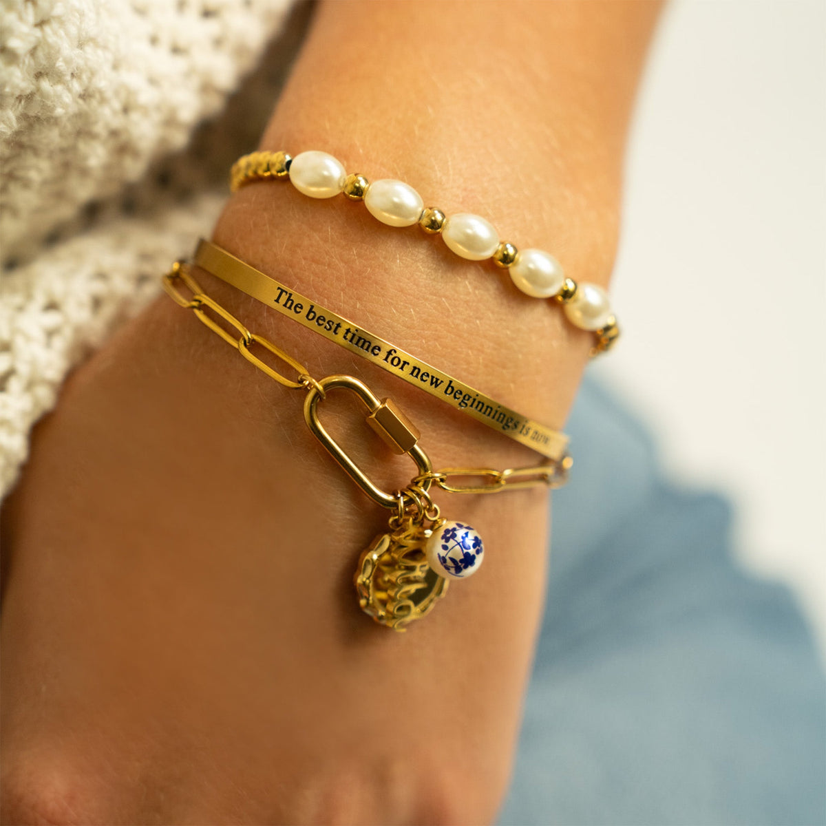 Oval Kiska Pearl Stretch Bracelet – product image 2