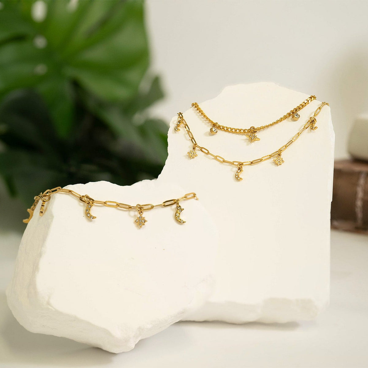 Moon Compass Necklace – product image 4