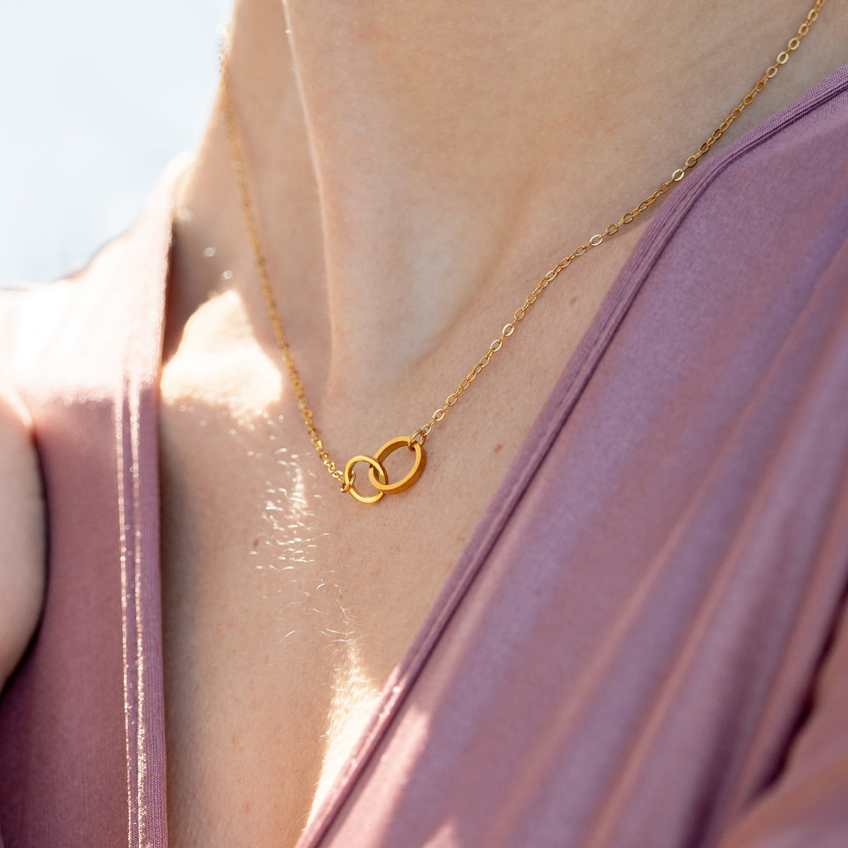 Double Circle Necklace – product image 3
