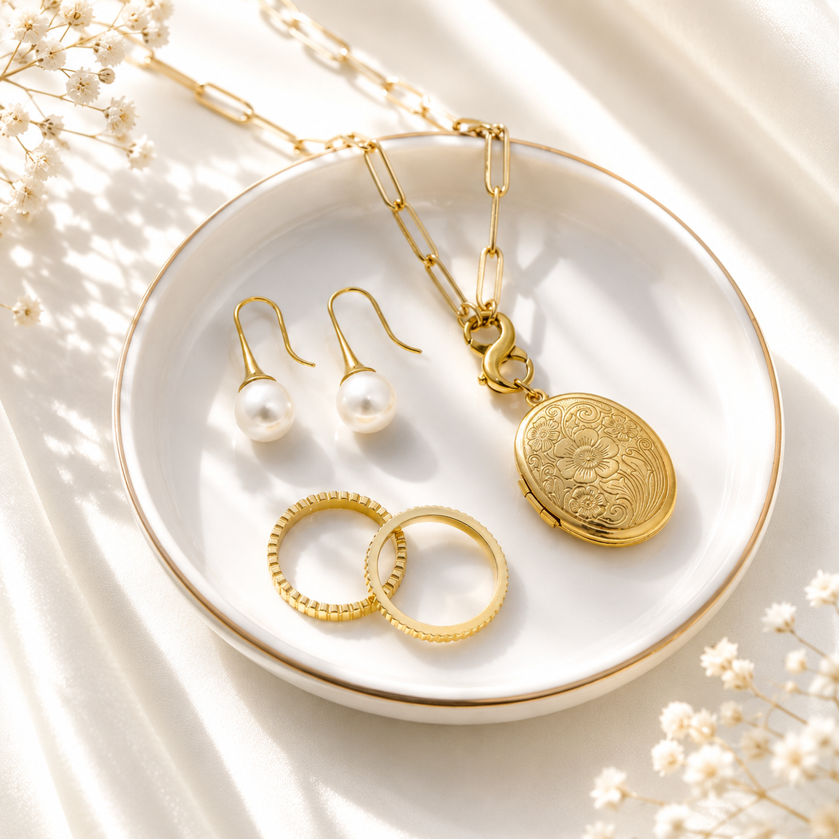 Large Pearl Drop Earrings – product image 3