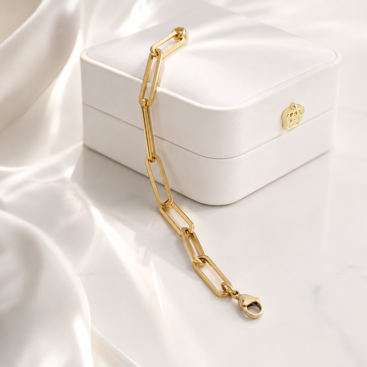 Paperclip Chain Bracelet – product image 3
