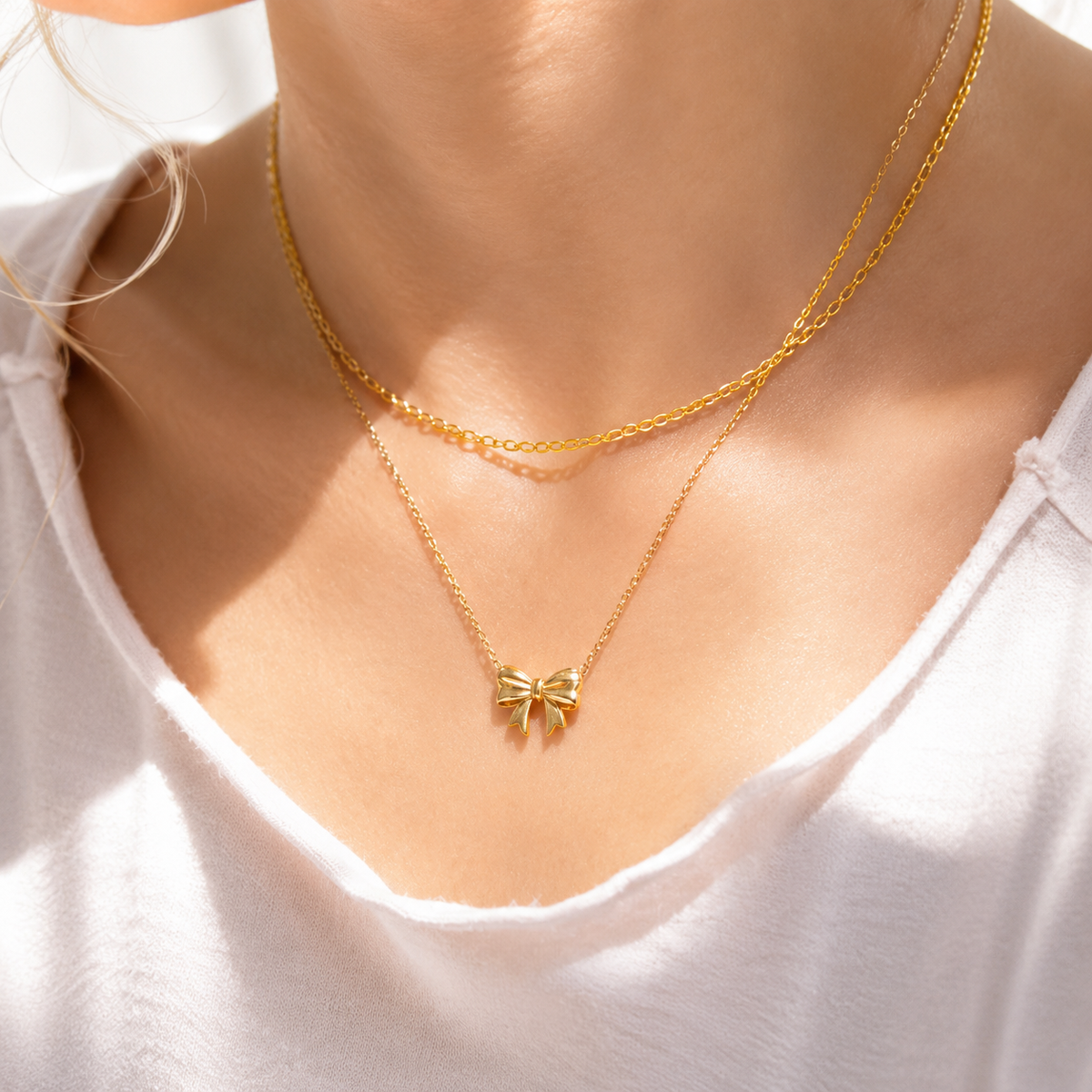 Bow Pendant Necklace – product image 2