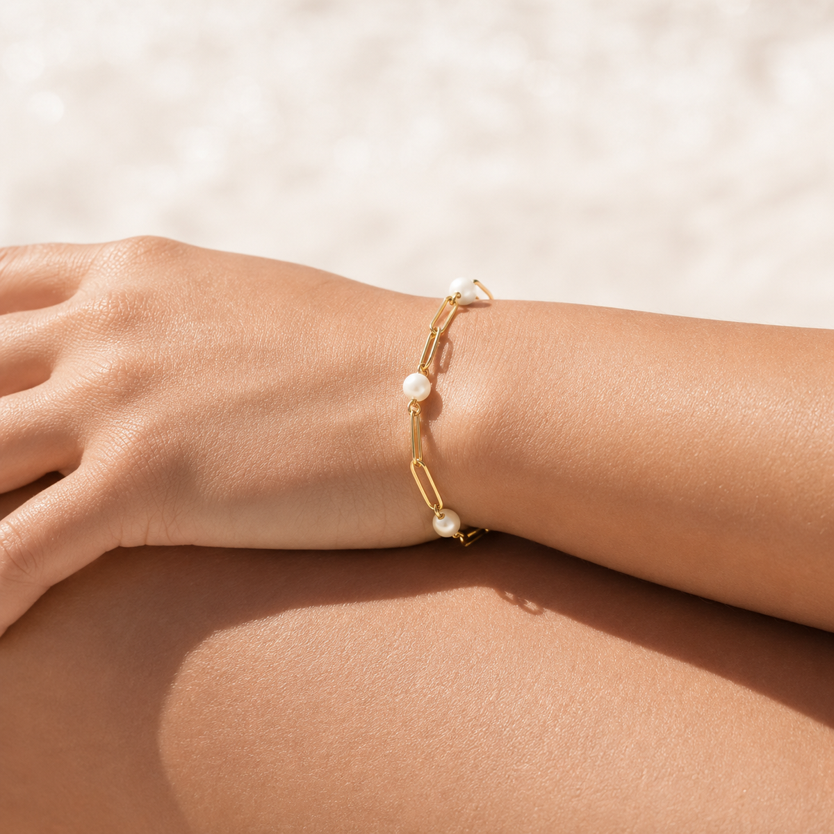 Pearl Paperclip Bracelet – product image 4