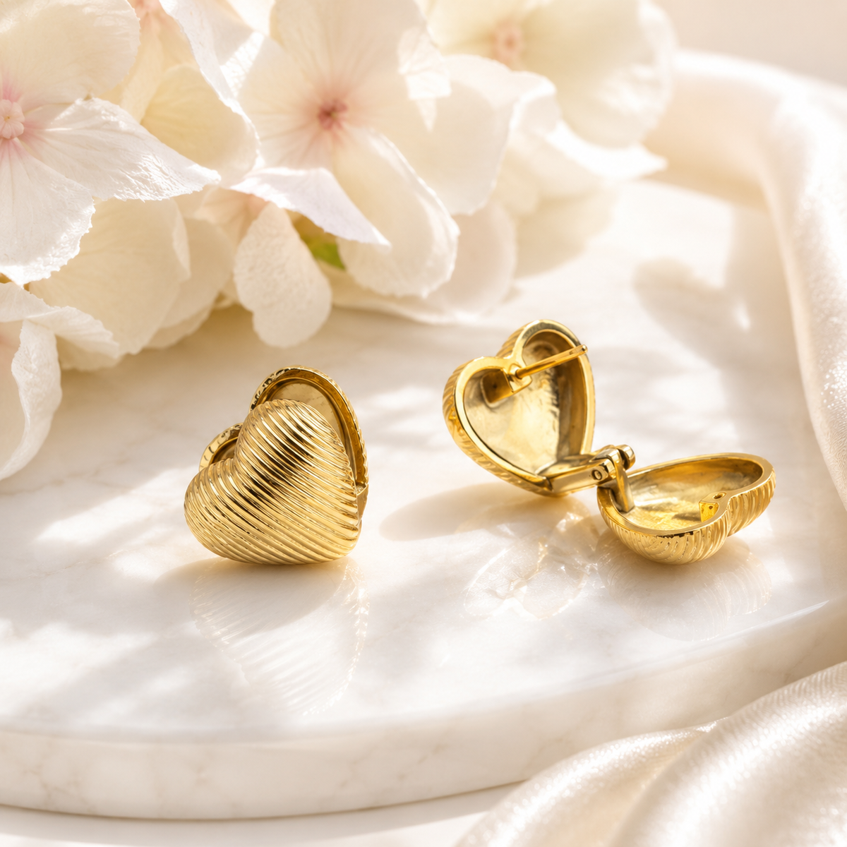 Textured Heart Huggie Earrings – product image 4
