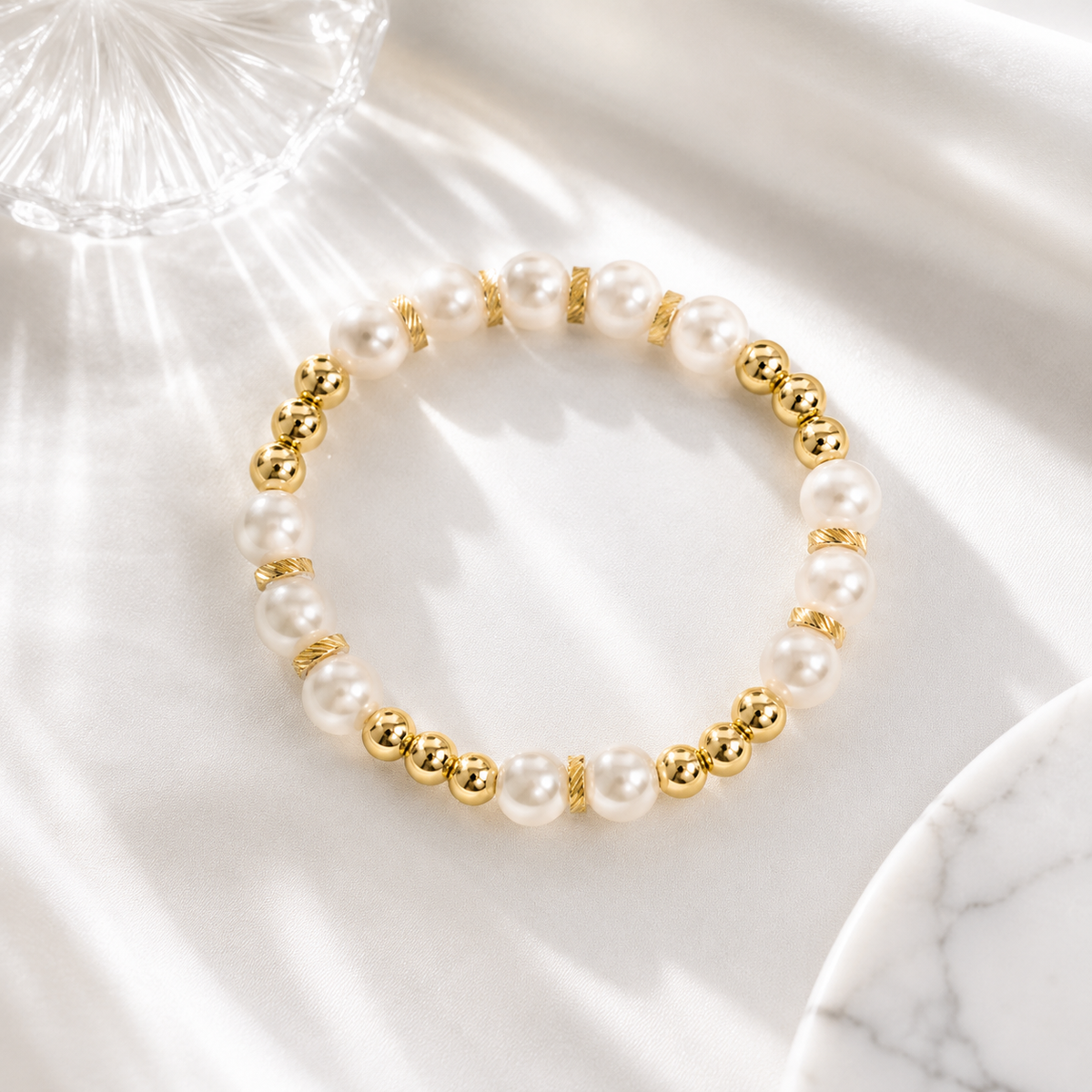 Oval Glass Pearl Stretch Bracelet – product image 1