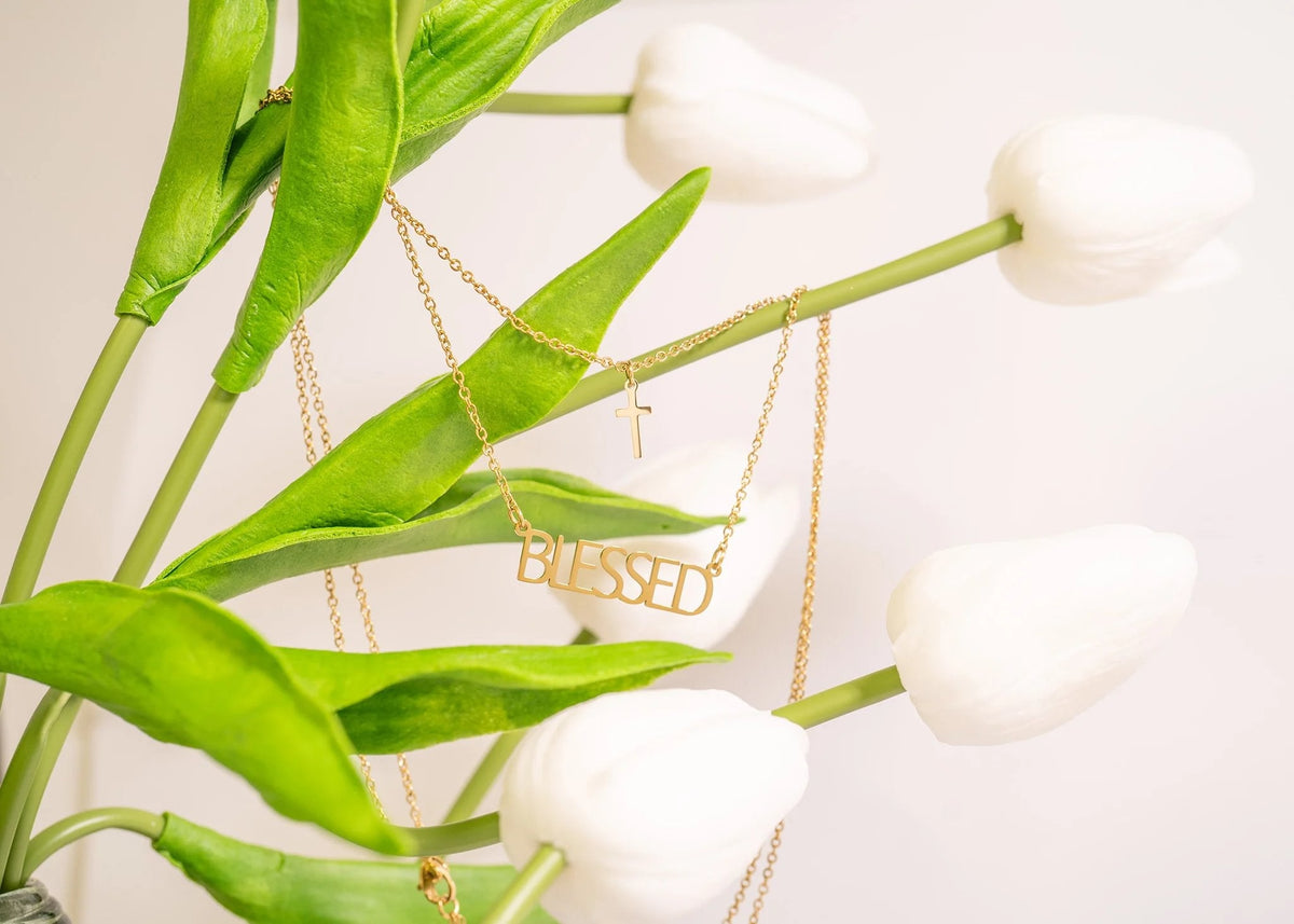 Cross Pendant Necklace – product image 3