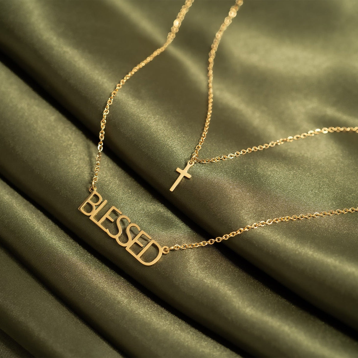 Cross Pendant Necklace – product image 9