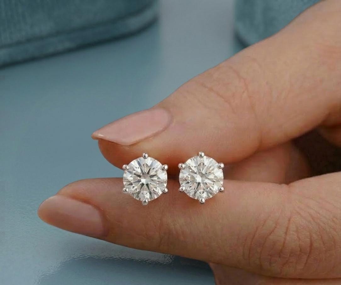 Round Lab Diamond Stud Earrings 6-Prong – Solid Gold, IGI Certified